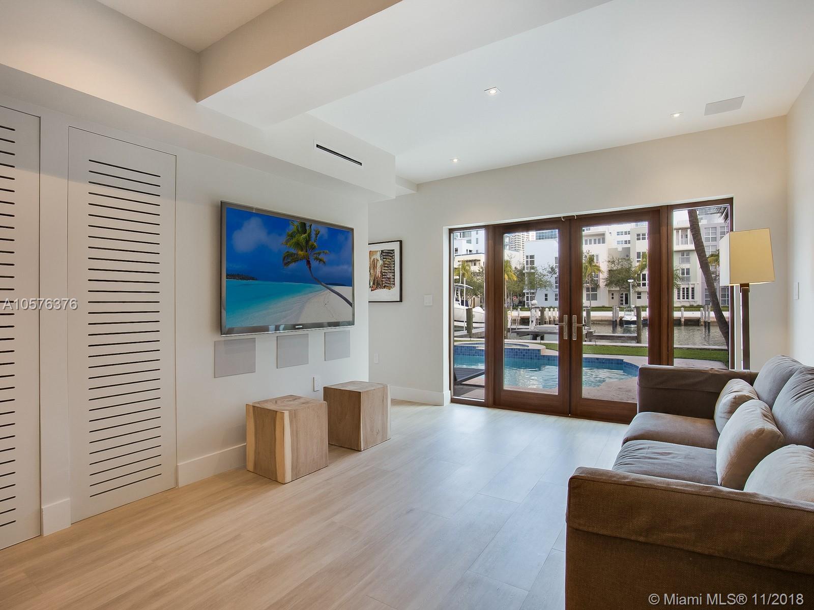 BEACH VIEW ADDN - Residential