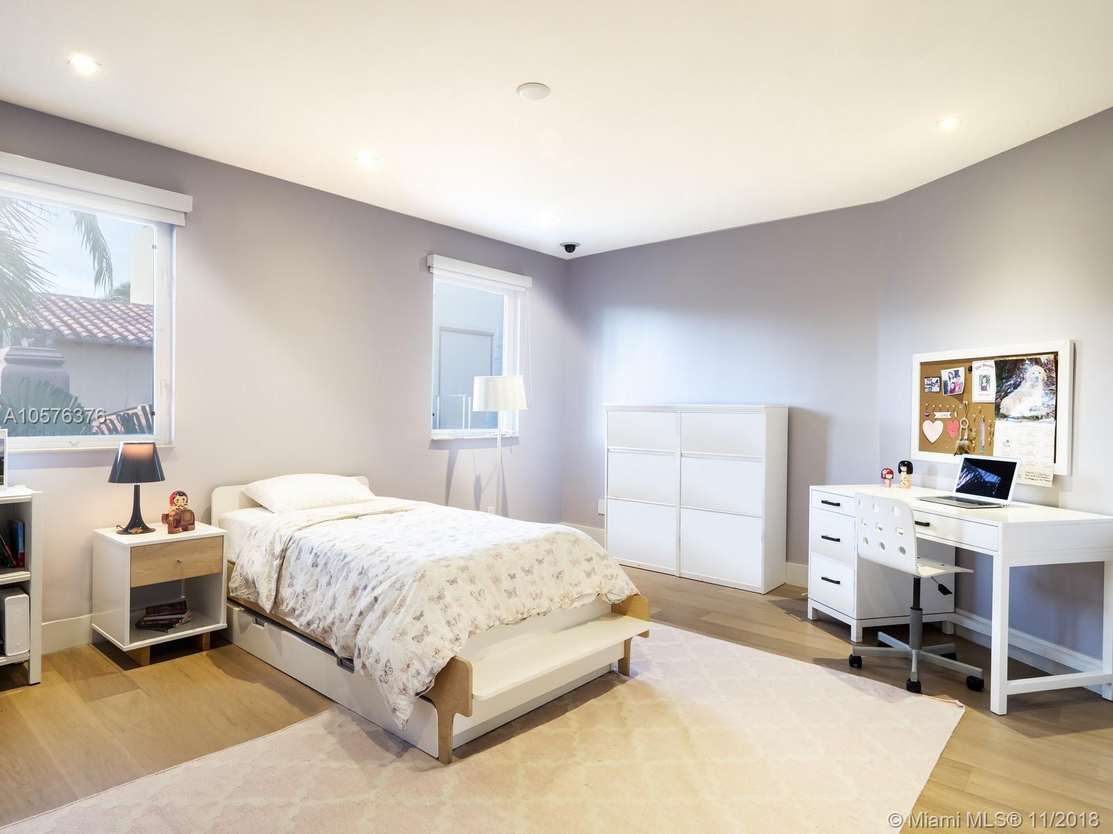 BEACH VIEW ADDN - Residential