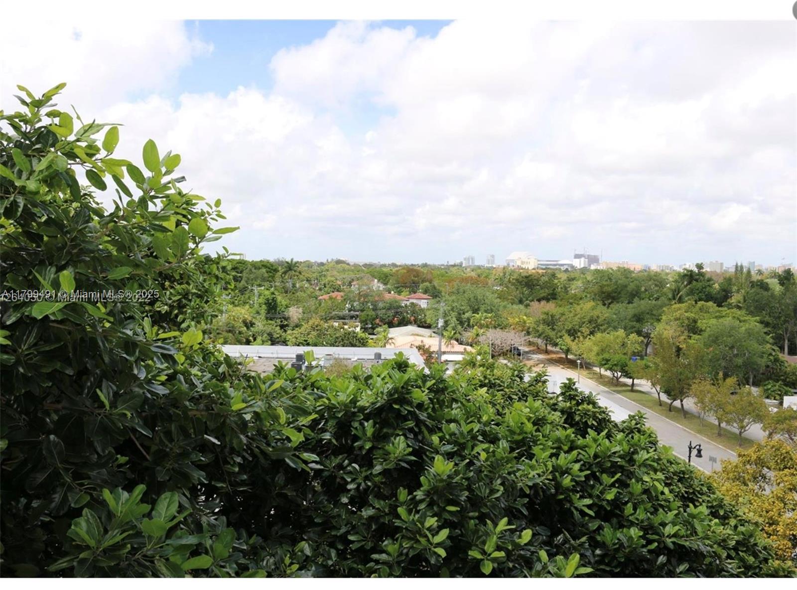 BRICKELL WAY CONDO - Residential