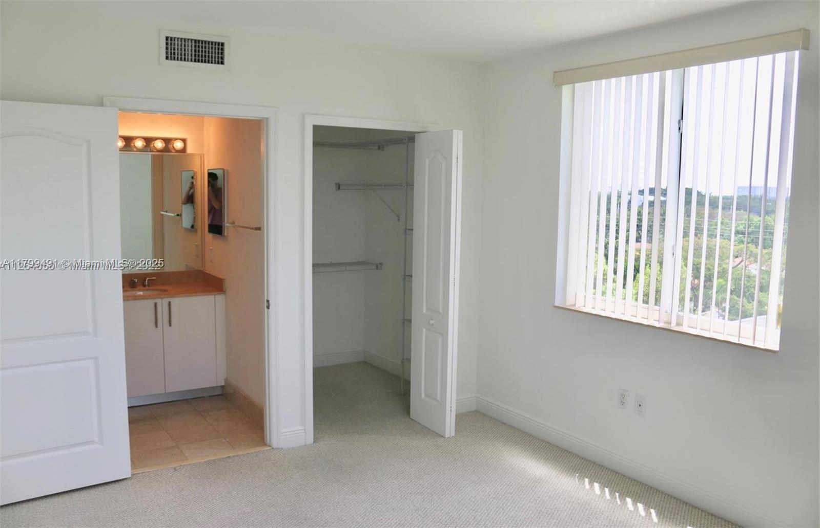 BRICKELL WAY CONDO - Residential