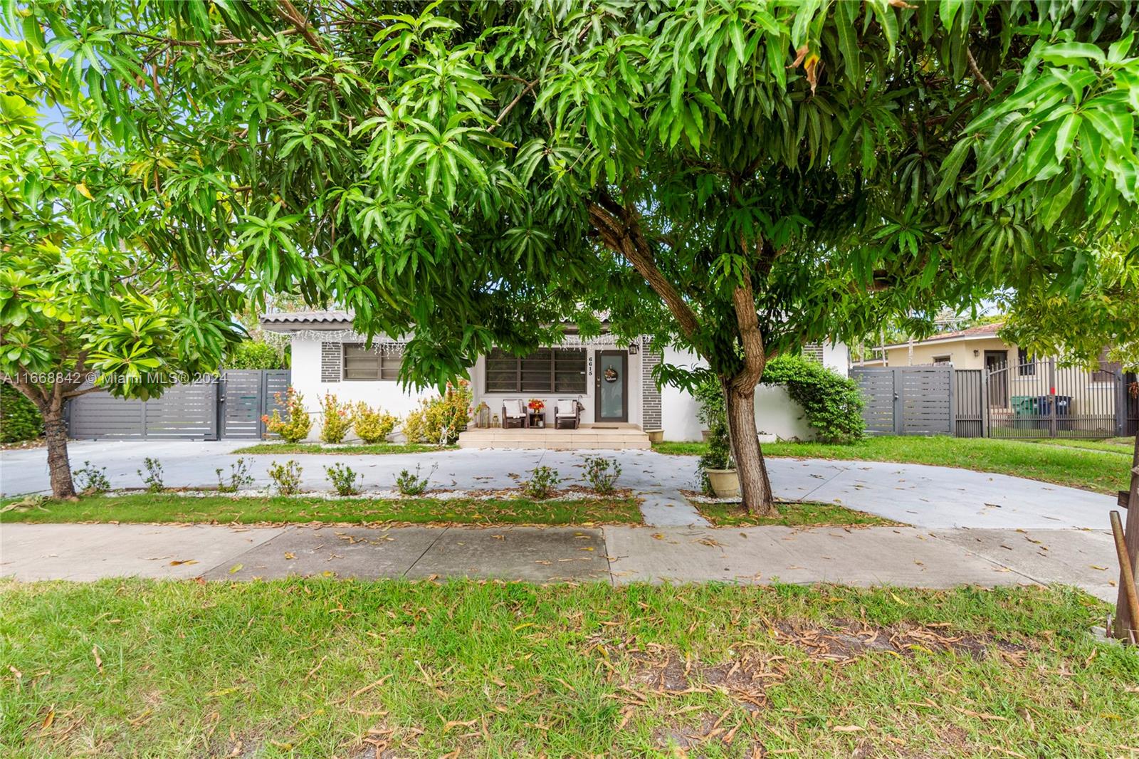 BLUE ROAD TERR - Residential