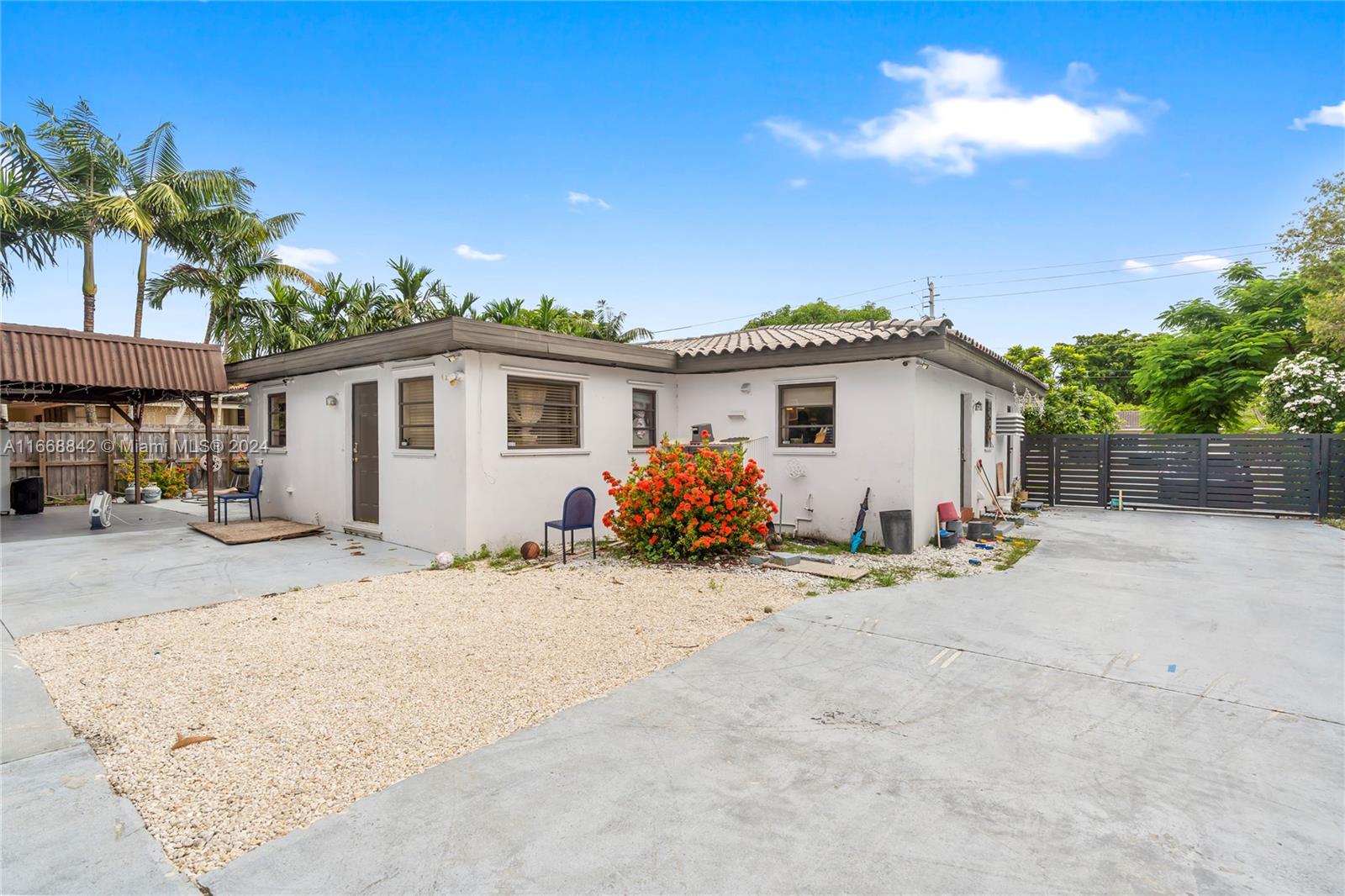 BLUE ROAD TERR - Residential