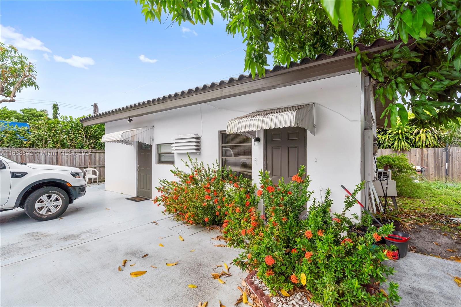 BLUE ROAD TERR - Residential