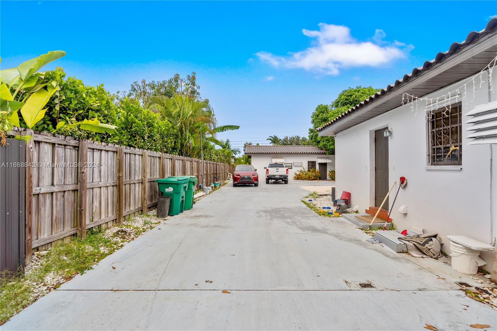BLUE ROAD TERR - Residential