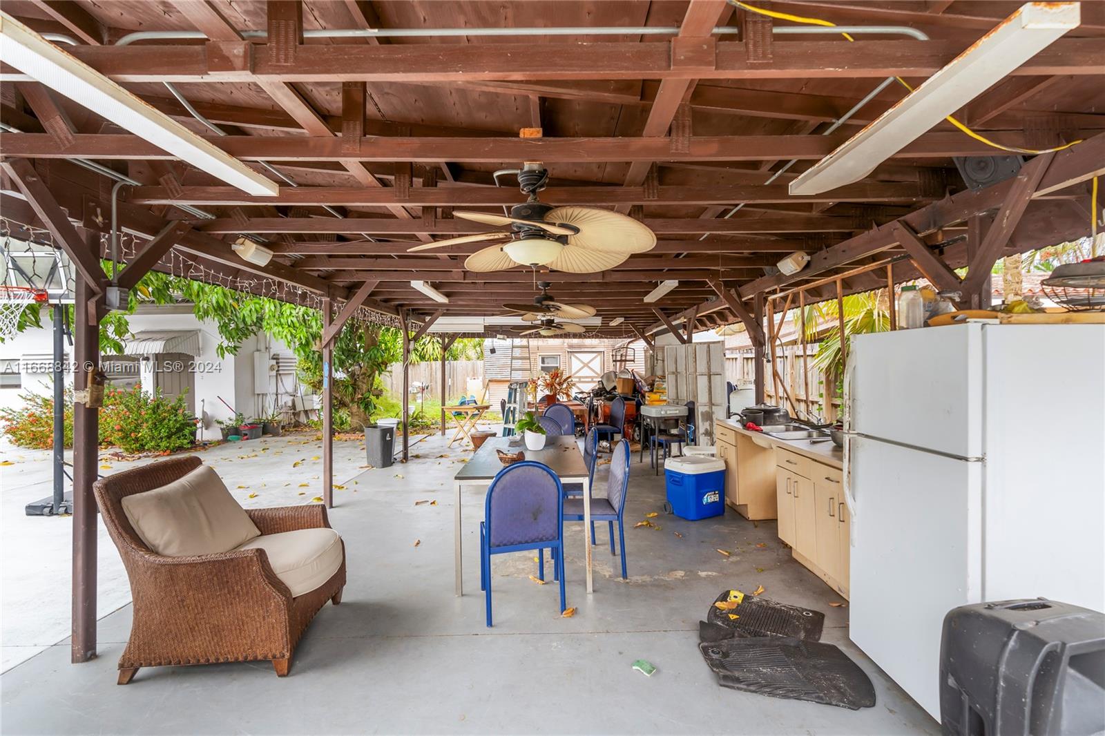 BLUE ROAD TERR - Residential
