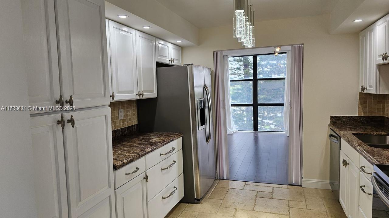 1000 Parkview Dr 531