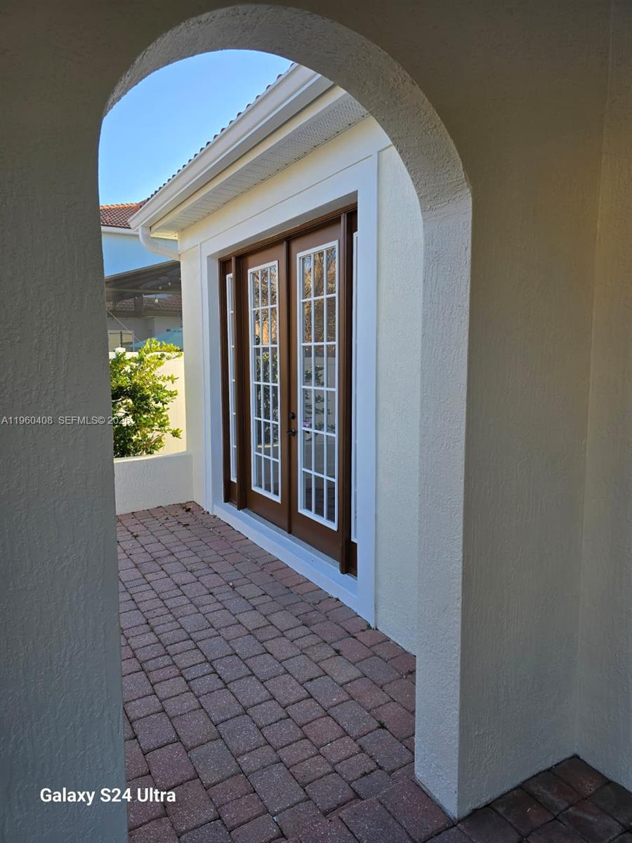 NORTH SHORE VLG - Residential