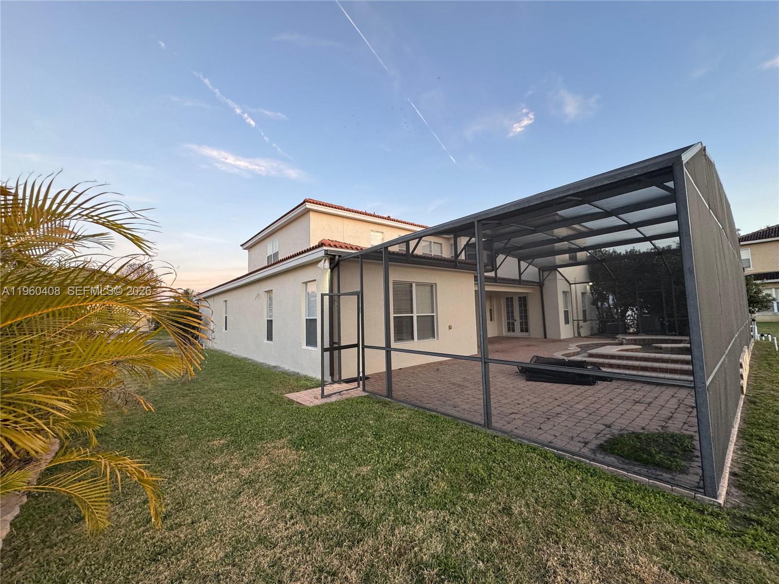 NORTH SHORE VLG - Residential