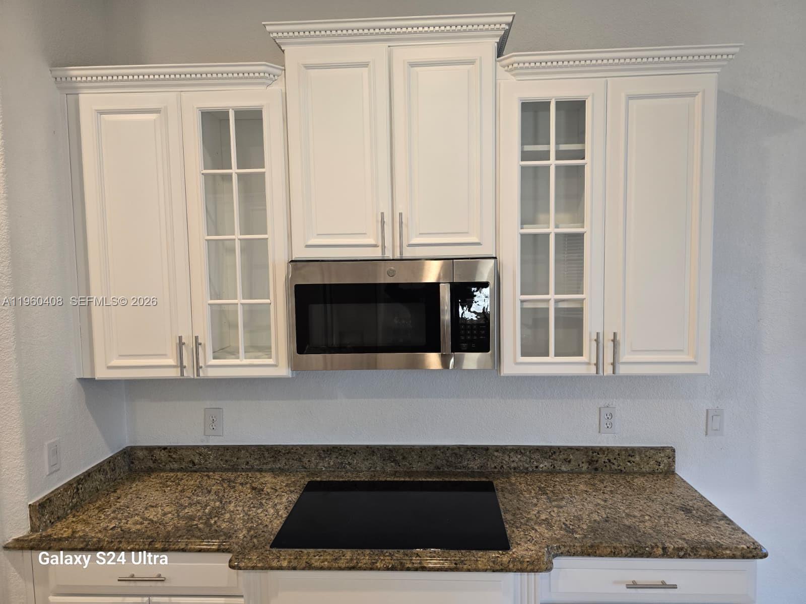 NORTH SHORE VLG - Residential