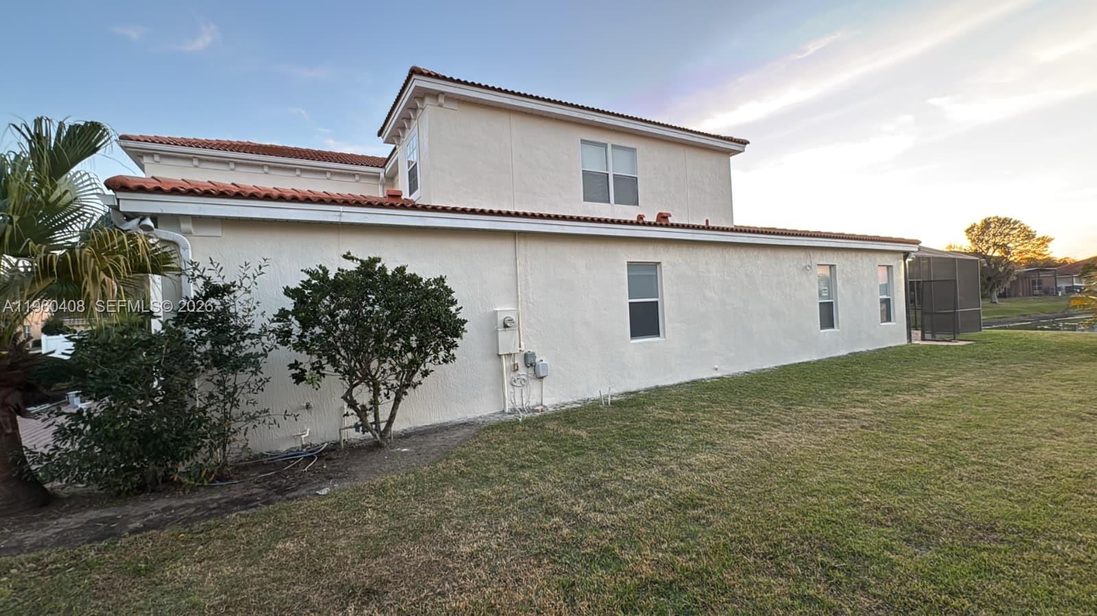 NORTH SHORE VLG - Residential