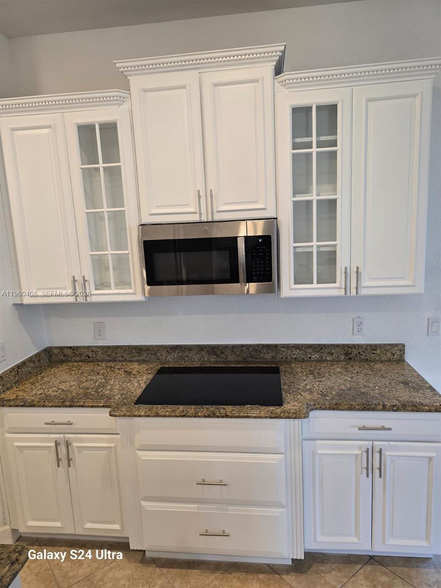 NORTH SHORE VLG - Residential