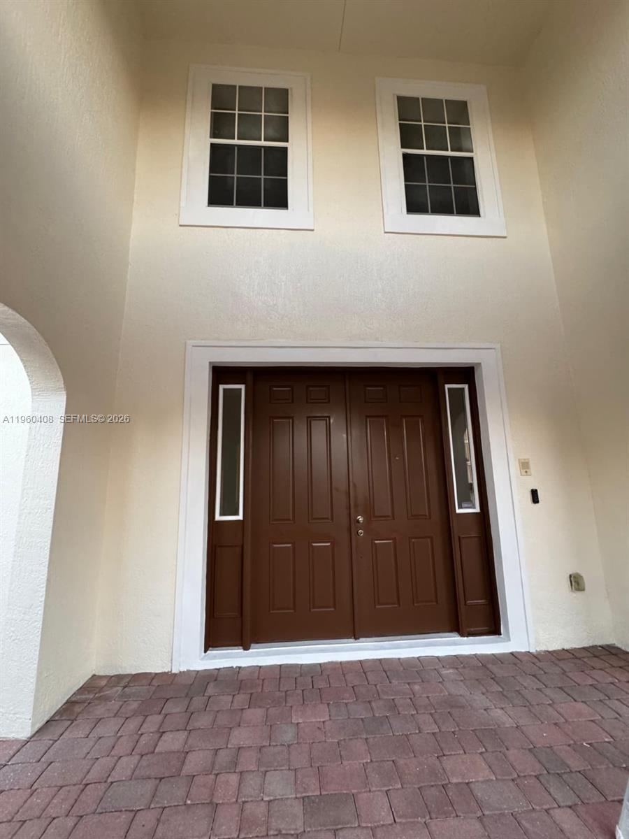 NORTH SHORE VLG - Residential