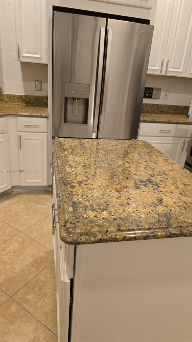 NORTH SHORE VLG - Residential