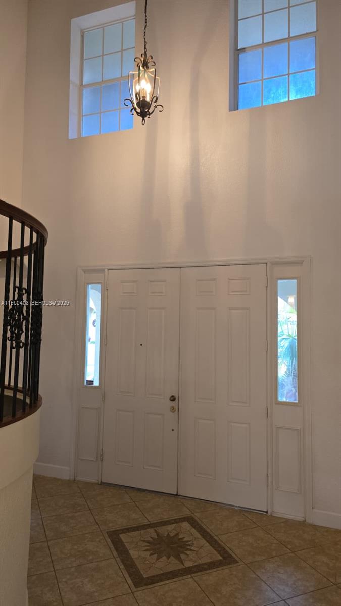 NORTH SHORE VLG - Residential