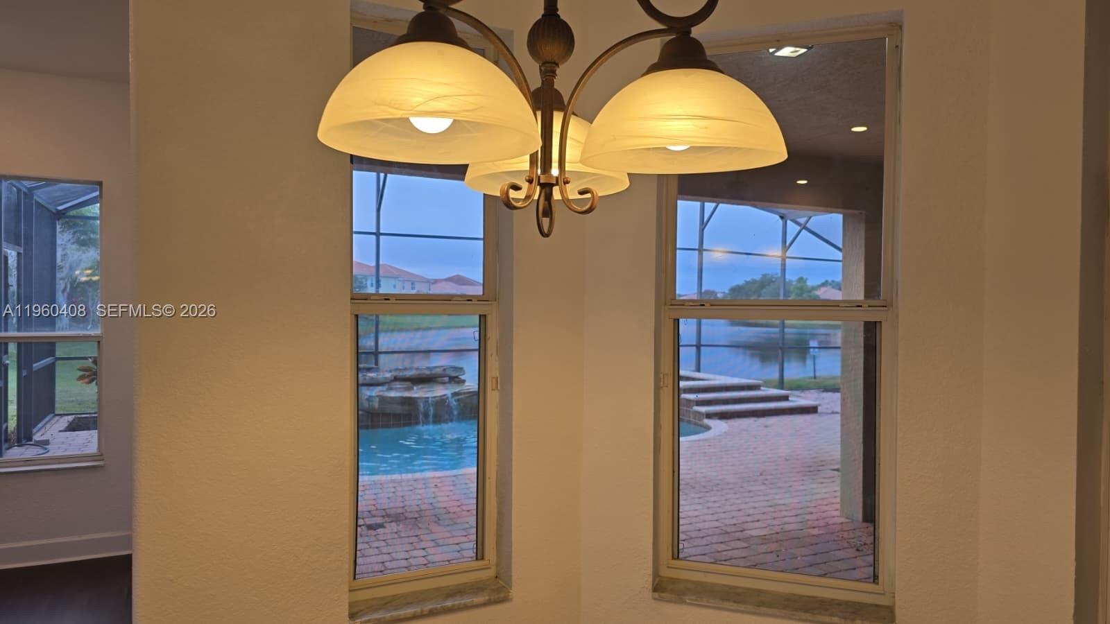 NORTH SHORE VLG - Residential