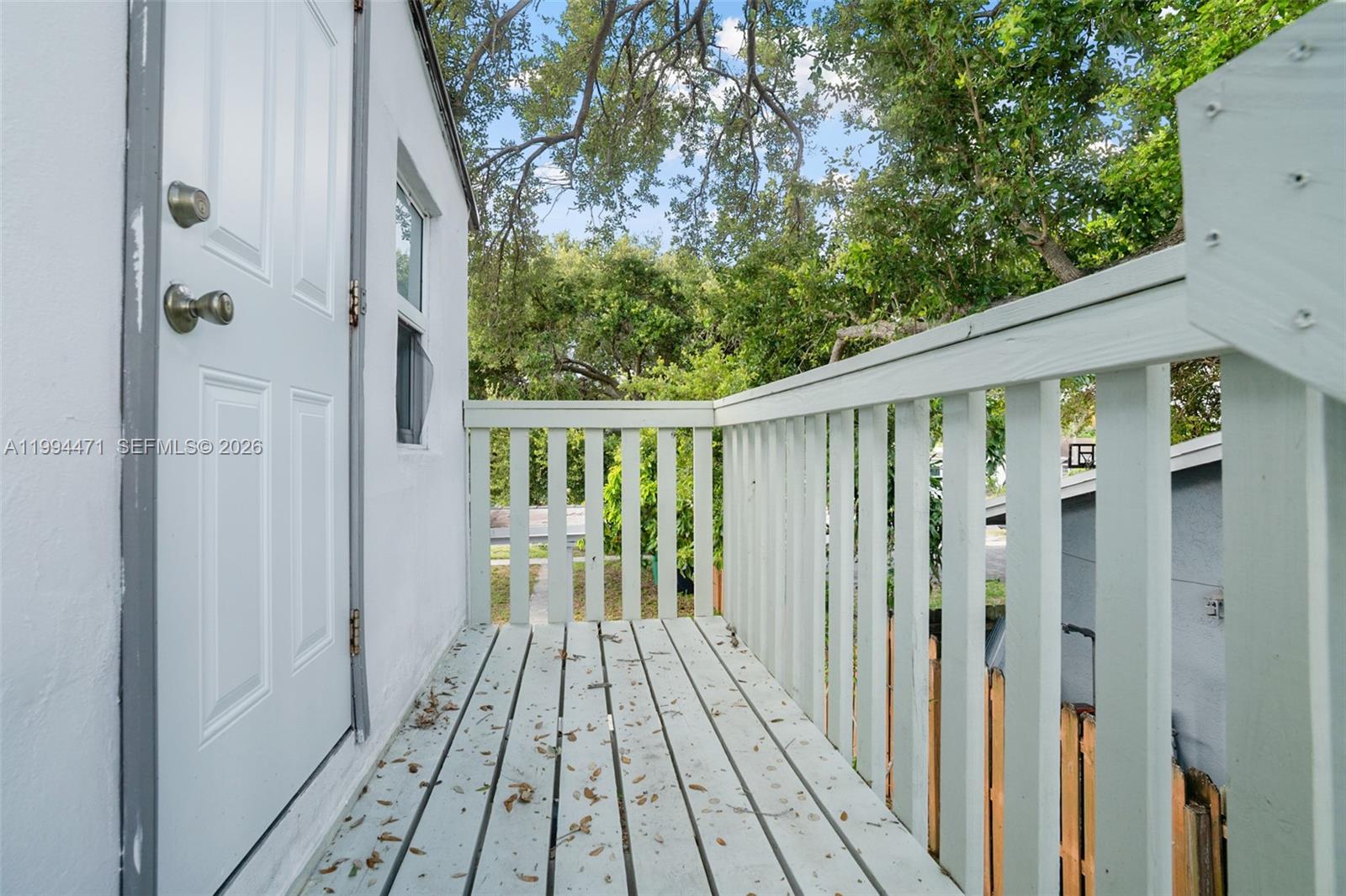 NORTH HOLLYWOOD - Residential