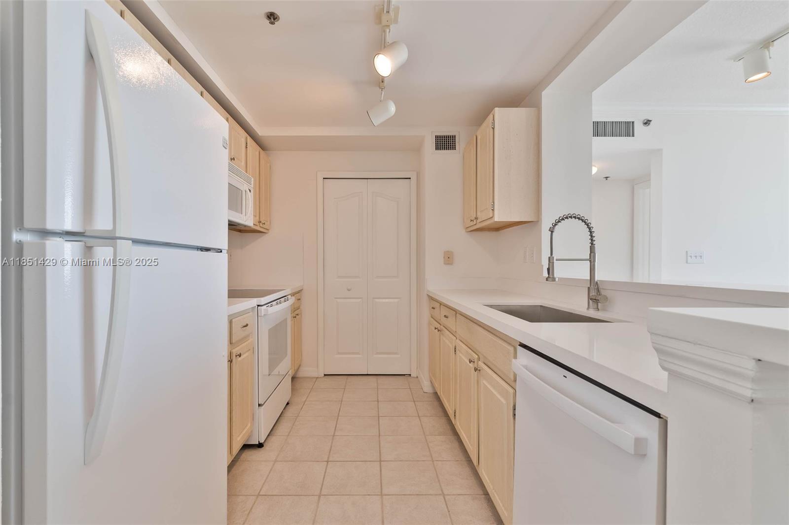 2665 SW 37th Ave 1508