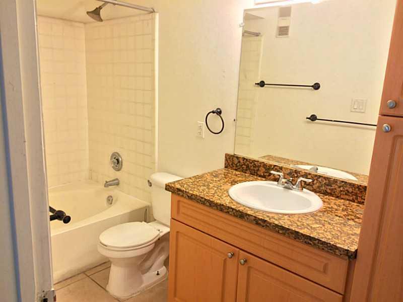 BISCAYNE BEACH CLUB CONDO - Residential Lease