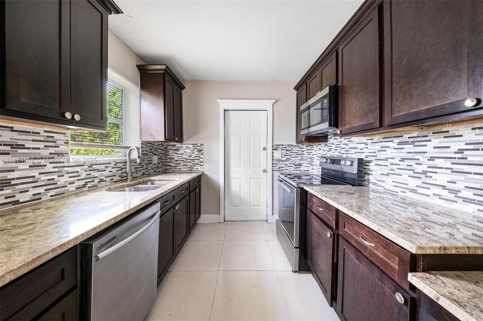 WESTGATE - Residential