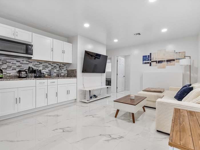 MIAMI GARDENS ESTATES SEC - Residential