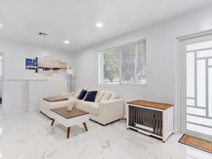 MIAMI GARDENS ESTATES SEC - Residential