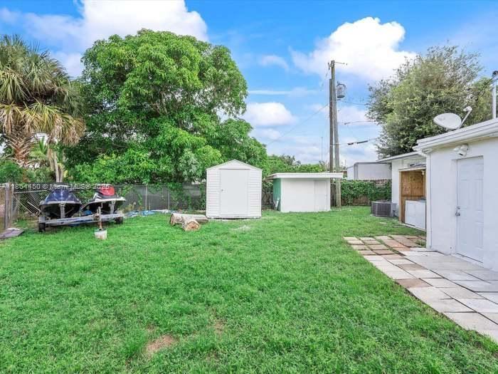 MIAMI GARDENS ESTATES SEC - Residential