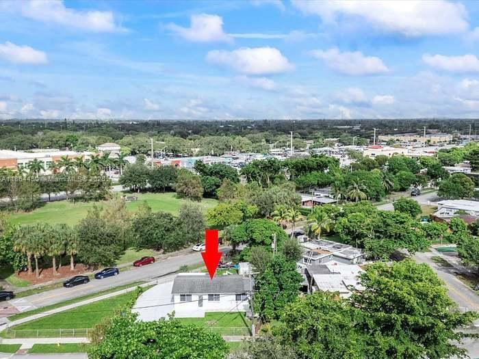 MIAMI GARDENS ESTATES SEC - Residential