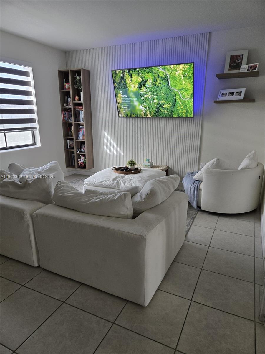 AQUABELLA NORTH REPLAT - Residential