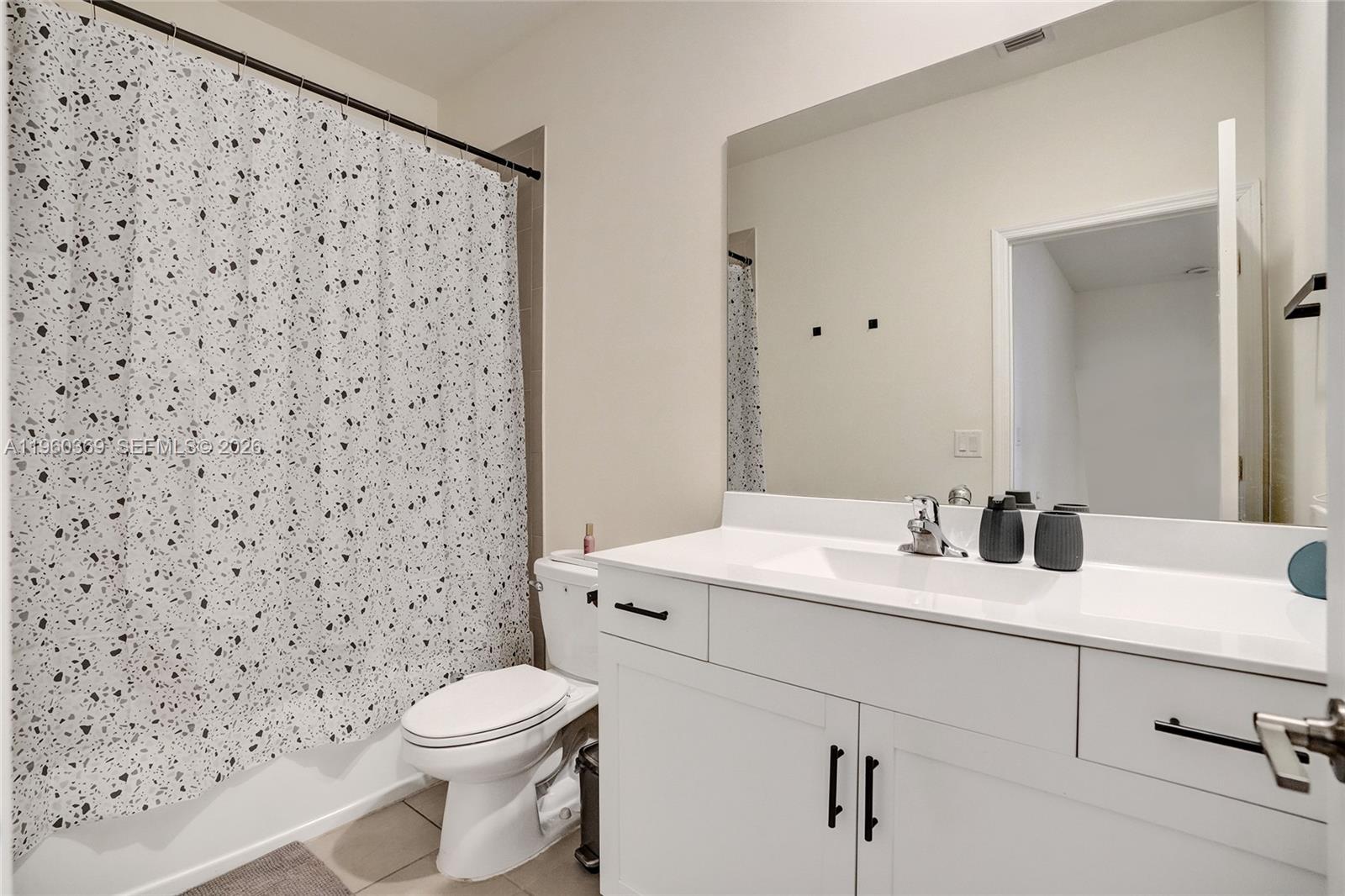 AQUABELLA NORTH REPLAT - Residential