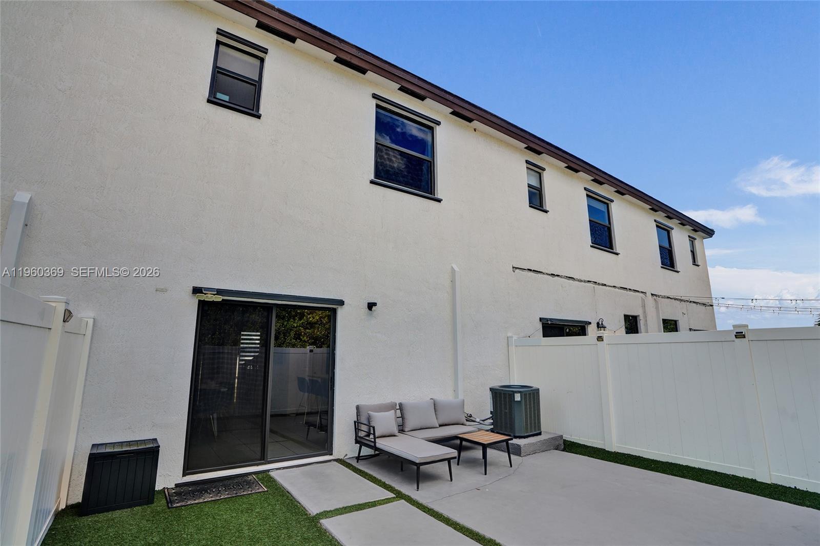 AQUABELLA NORTH REPLAT - Residential