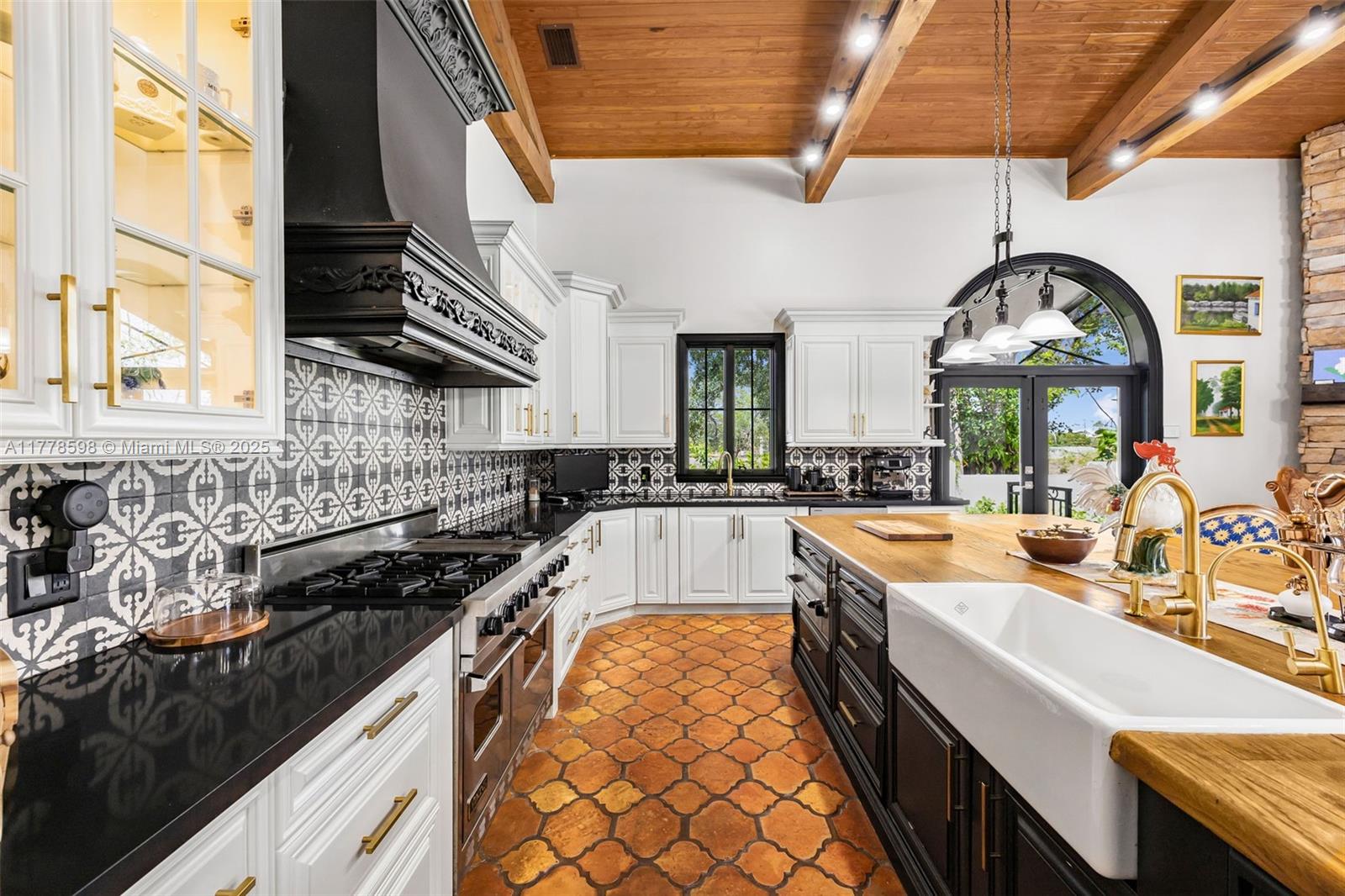 KILLIAN DRIVE ESTATES - Residential