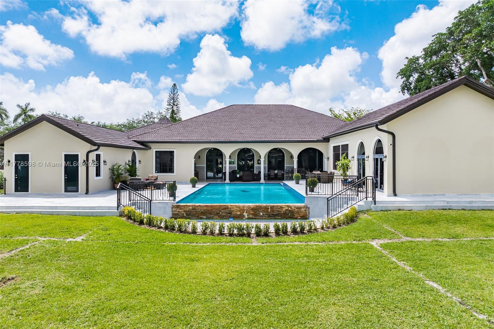 KILLIAN DRIVE ESTATES - Residential