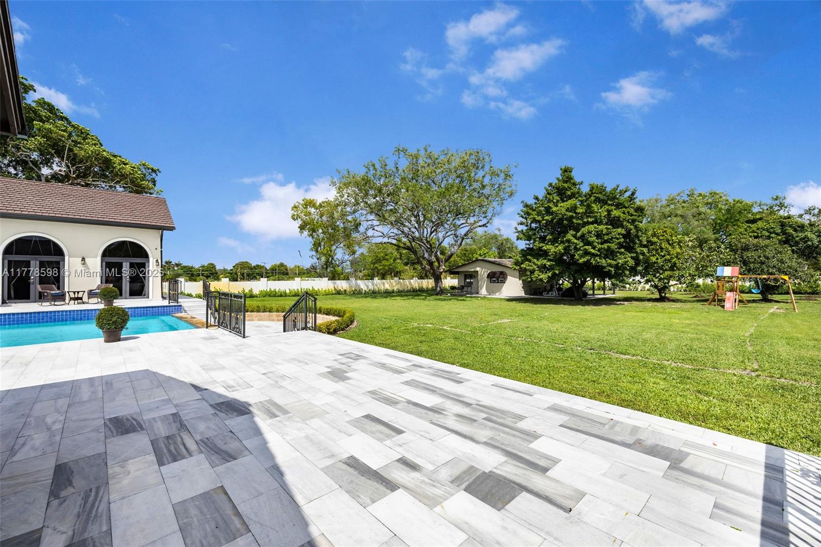 KILLIAN DRIVE ESTATES - Residential