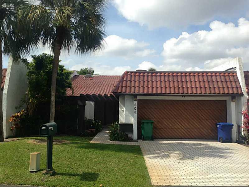 This is a wonderful spacious one story townhouse located in the Ives Estates area. Lots of natural light all around the house. Vaulted ceilings. Rooms are huge. Two-car attached garage. Tile throughout and carpet in the rooms. It won't last. Call soon for appointment.