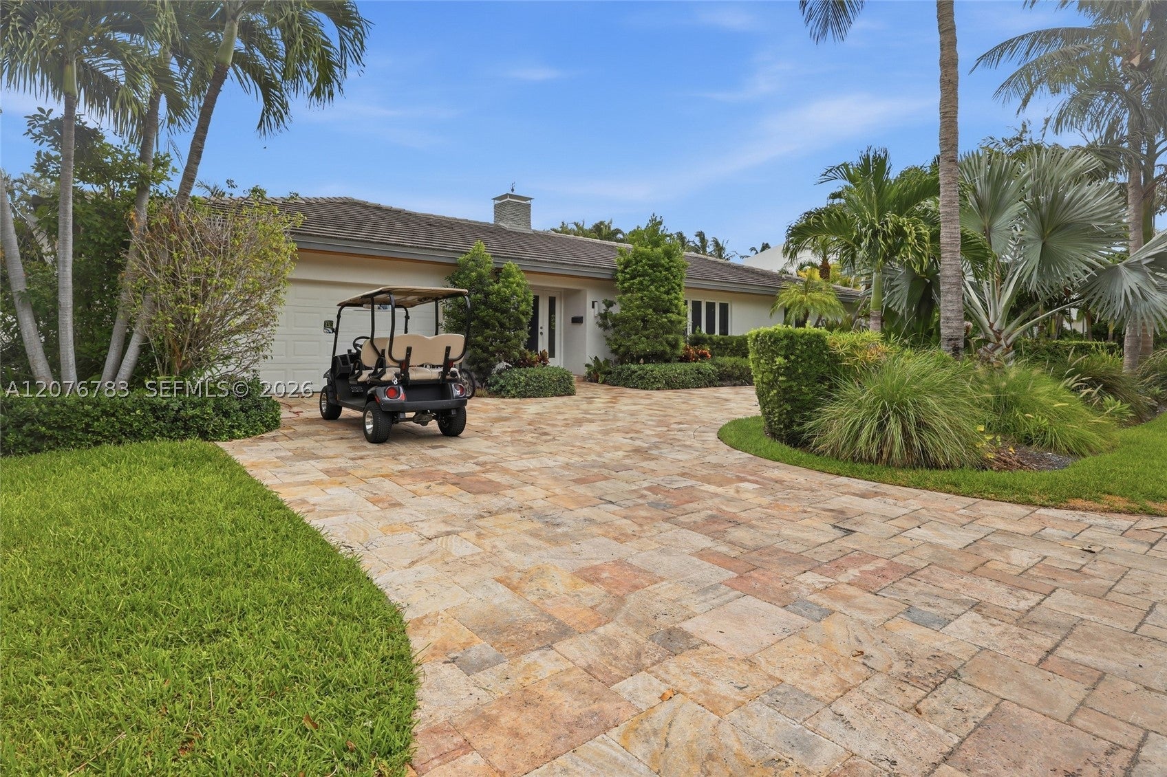 571 S Mashta Dr, Key Biscayne FL 33149