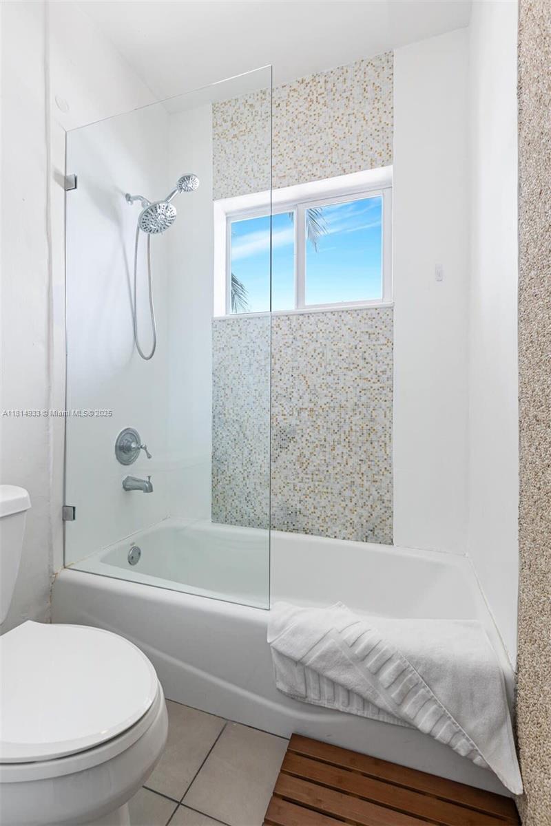 VISTA DEL SOL CONDO - Residential Lease