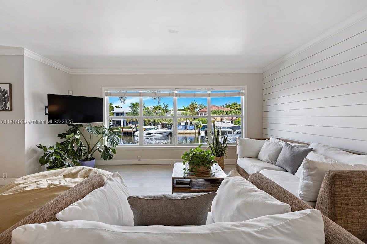 VISTA DEL SOL CONDO - Residential Lease