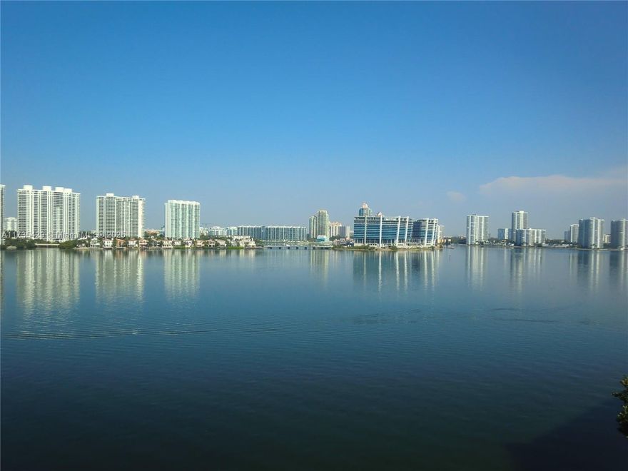 Waterfront! Waterview! Building has been completely renovated, new roof, balconies, pool deck, modern lobby and elevators renovation. Assessment paid. Full-service building with resort-style amenities. 24/7 security, Garage with 2+ parking spaces, GYM, library, social area, and 2 tennis courts.
Very low maintenance fees $511 per month.