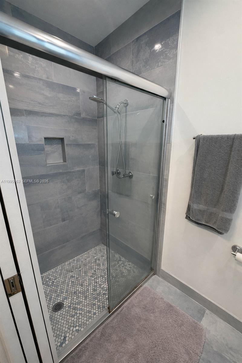 MIRROR LAKE ESTATES SEC S - Residential