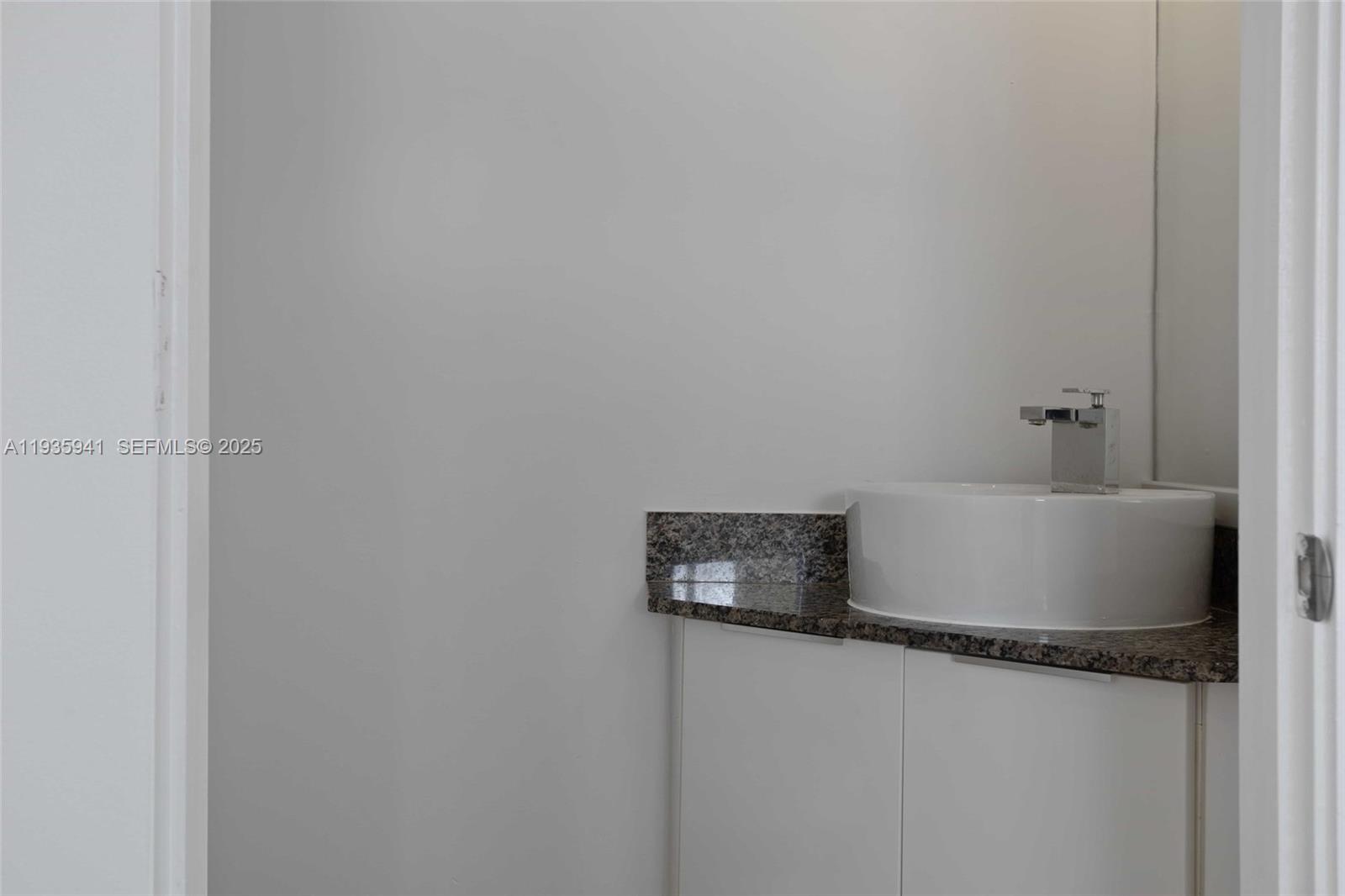 BAYWOOD - Residential