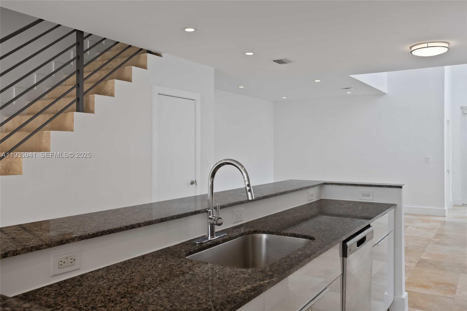 BAYWOOD - Residential