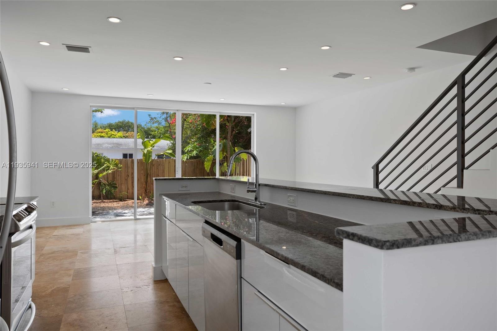 BAYWOOD - Residential