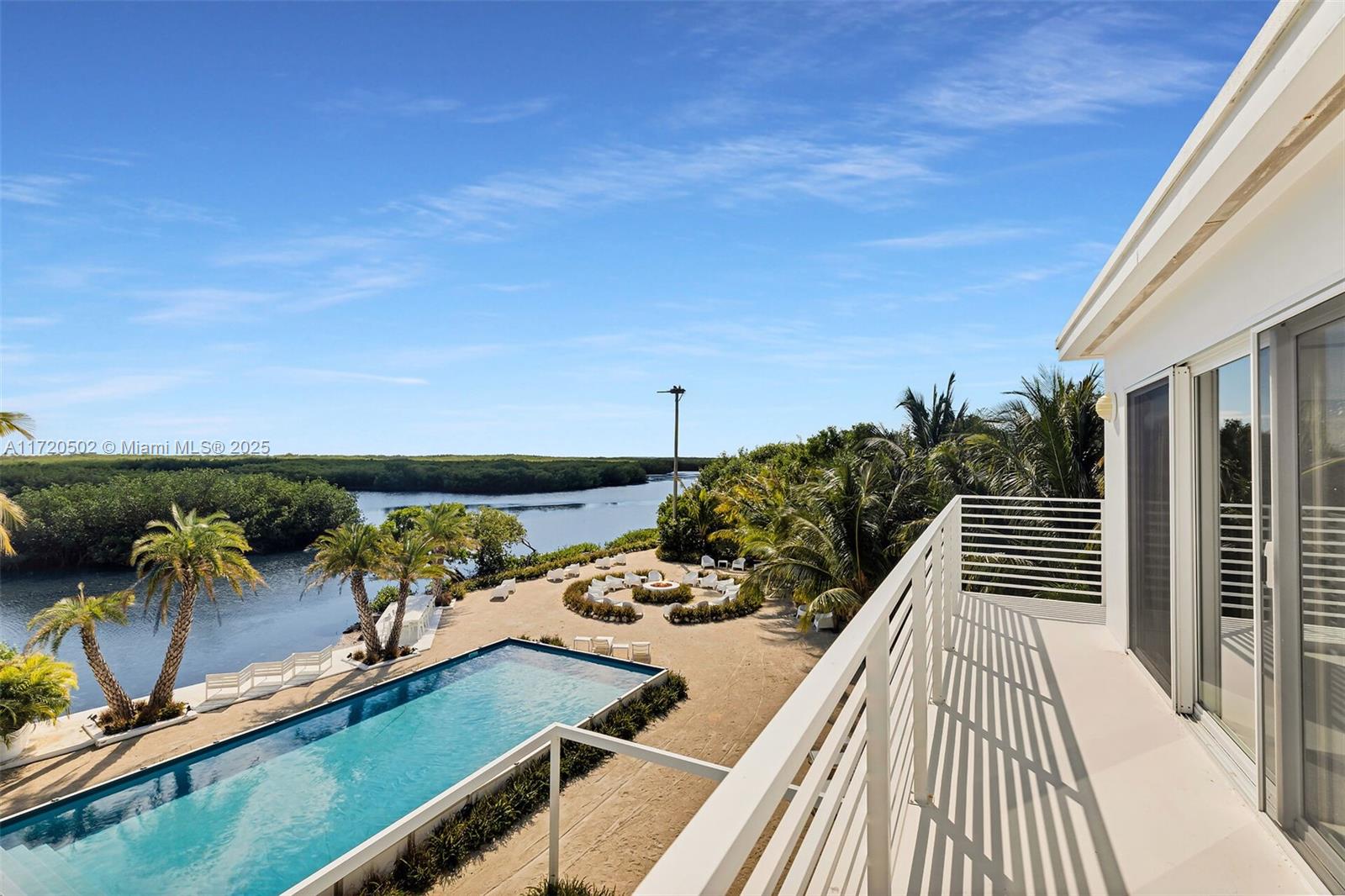 ROCK HARBOR MANOR - Residential