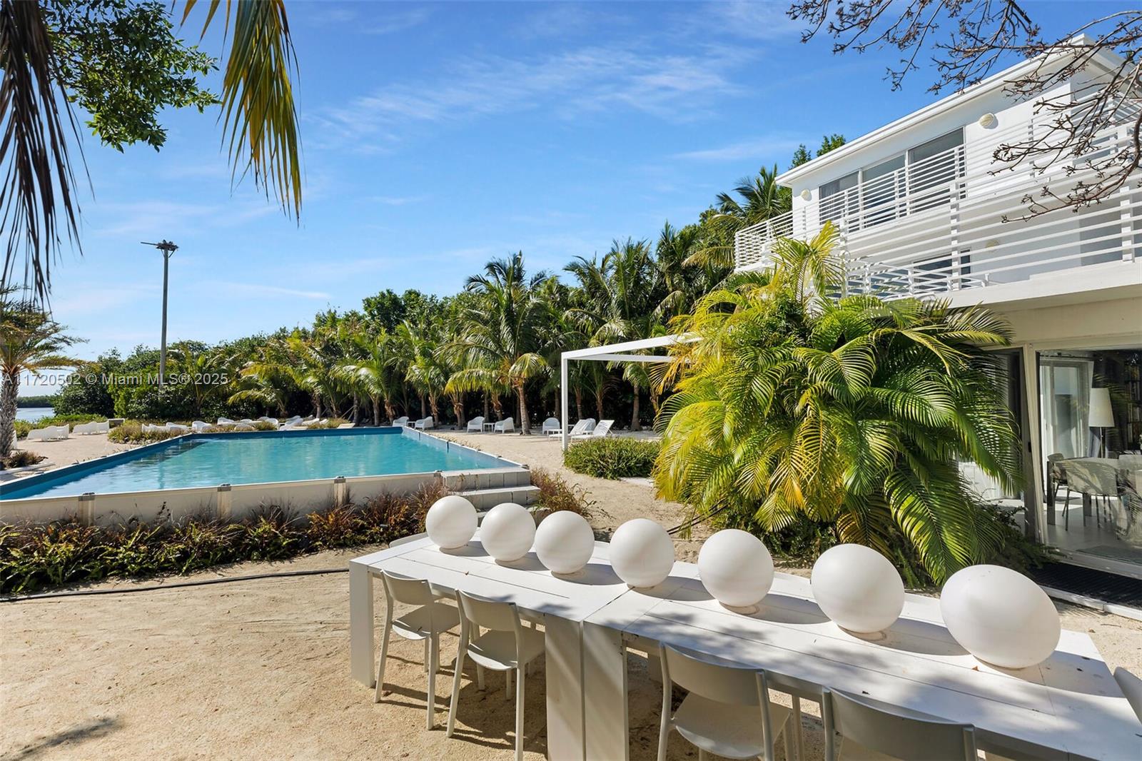 ROCK HARBOR MANOR - Residential