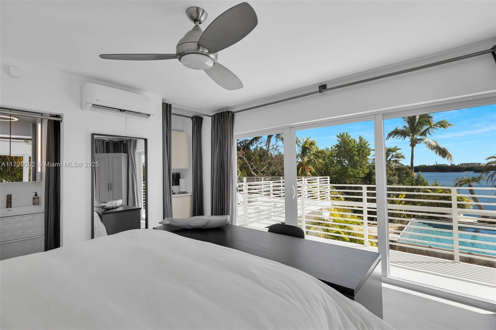 ROCK HARBOR MANOR - Residential