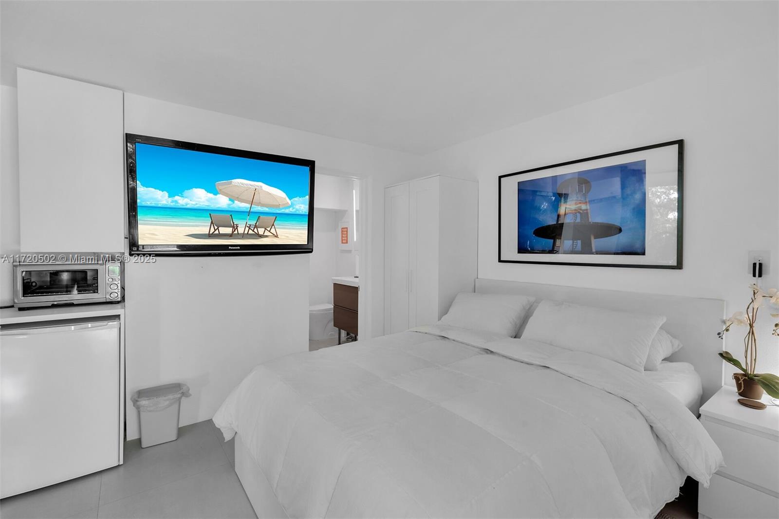 ROCK HARBOR MANOR - Residential