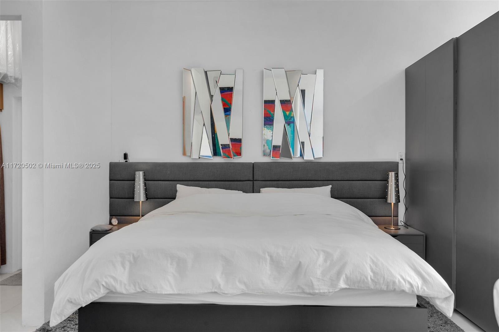 ROCK HARBOR MANOR - Residential