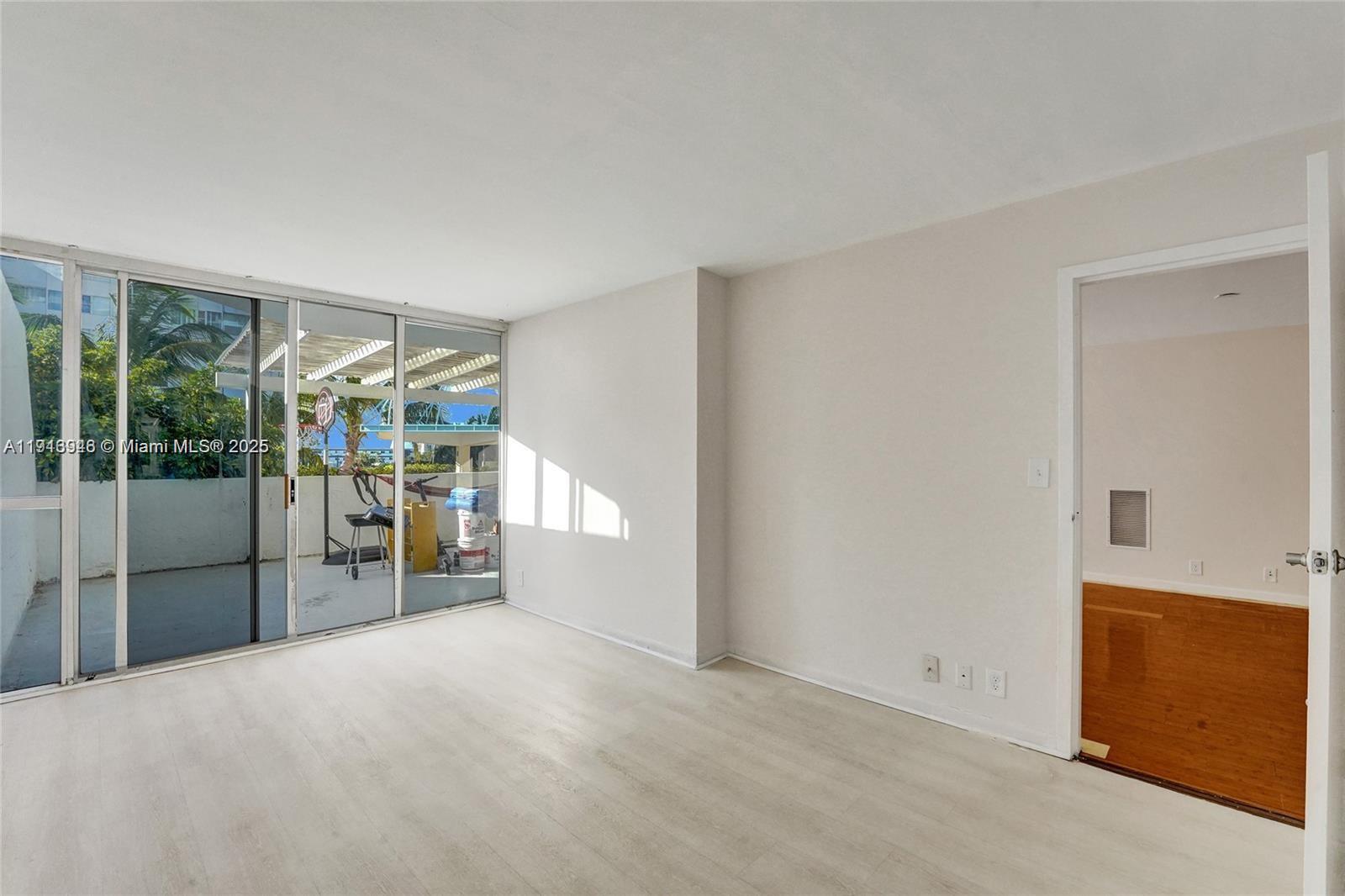 THE GRANDVIEW PALACE COND - Residential