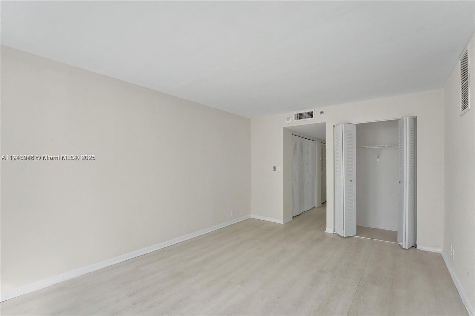 THE GRANDVIEW PALACE COND - Residential