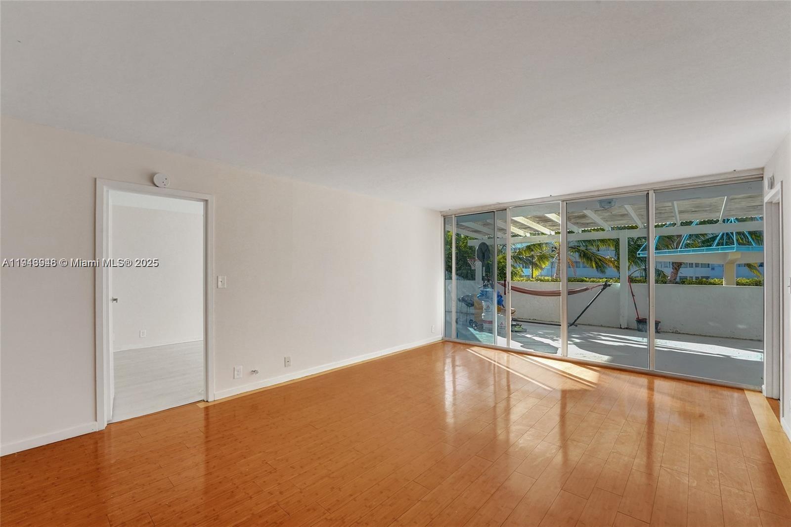 THE GRANDVIEW PALACE COND - Residential